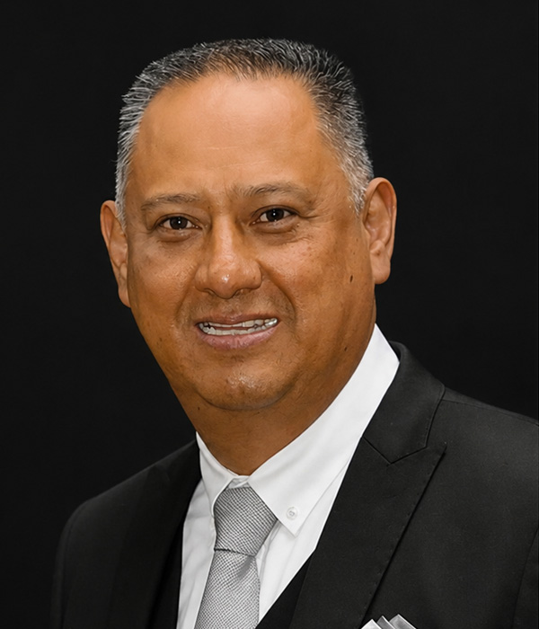Alfonso Olivares